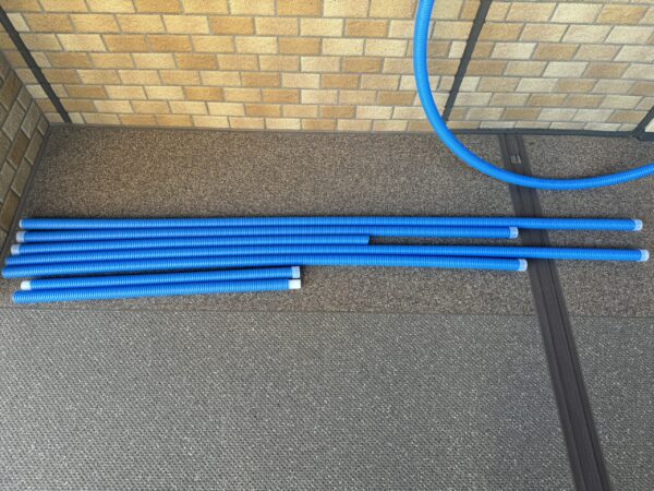 直線とカーブの２パターンを準備しました。