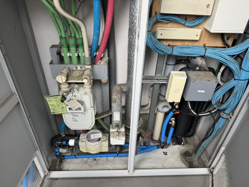設置後の全体像。浄水器は後ろに隠れてしまいました。