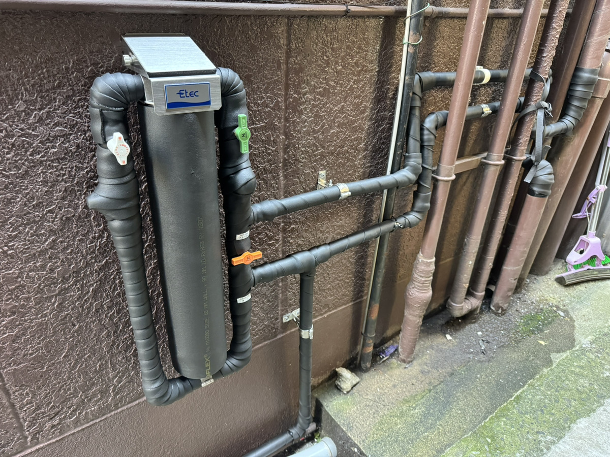 浄水器本体の設置が完了しました。