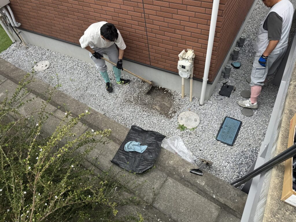 配管探しの前に、設置位置の聖地を行います。