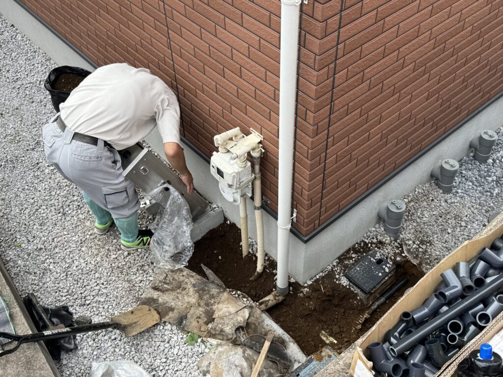 家中まるごと浄水器®も固定を行います。
